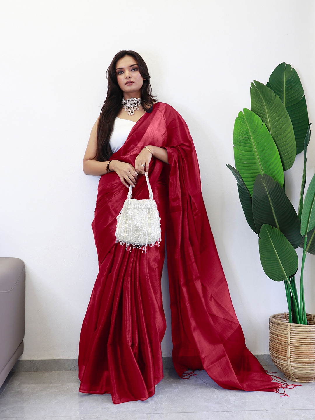 

Anouk Tissue Saree With Blouse Piece, Red