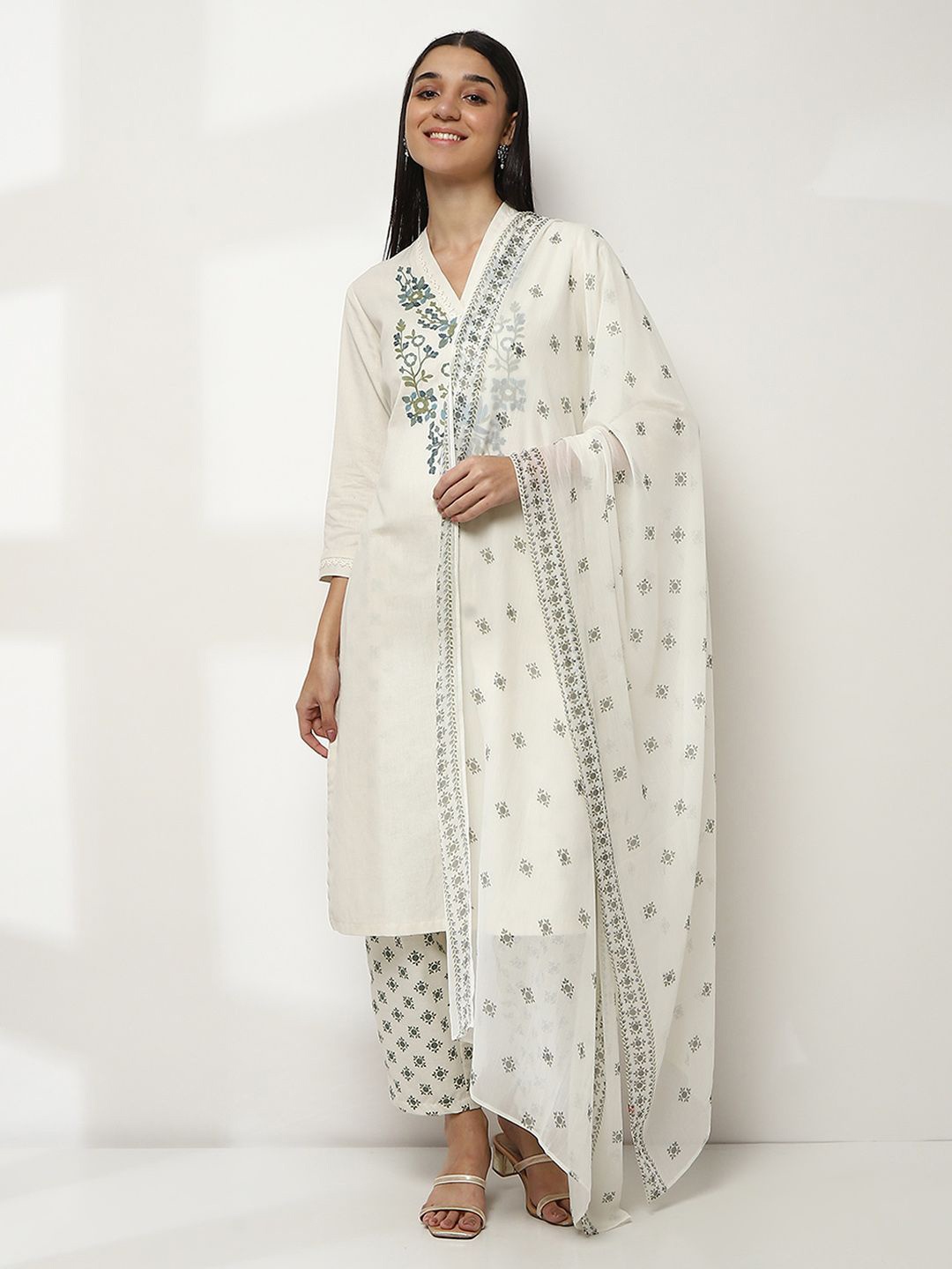 

Rangriti Floral Printed Dupatta, Off white