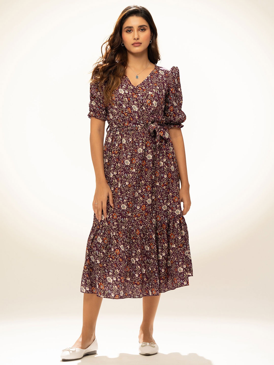 

DressBerry Women Floral Printed Fit & Flare Midi Dress Comes with a belt, Purple