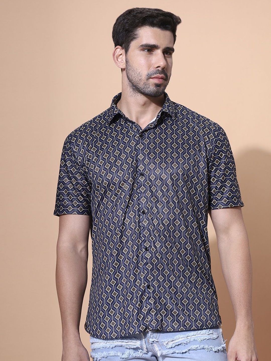 

Fesner Men Smart Opaque Printed Party Shirt, Multi
