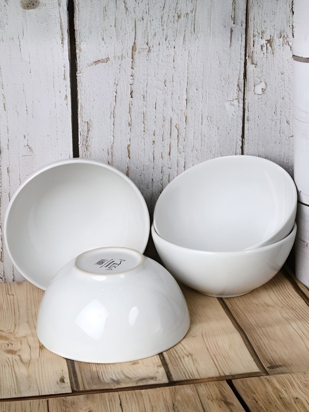 

Mesa White 4 Pieces Stoneware Glossy Dip Bowls