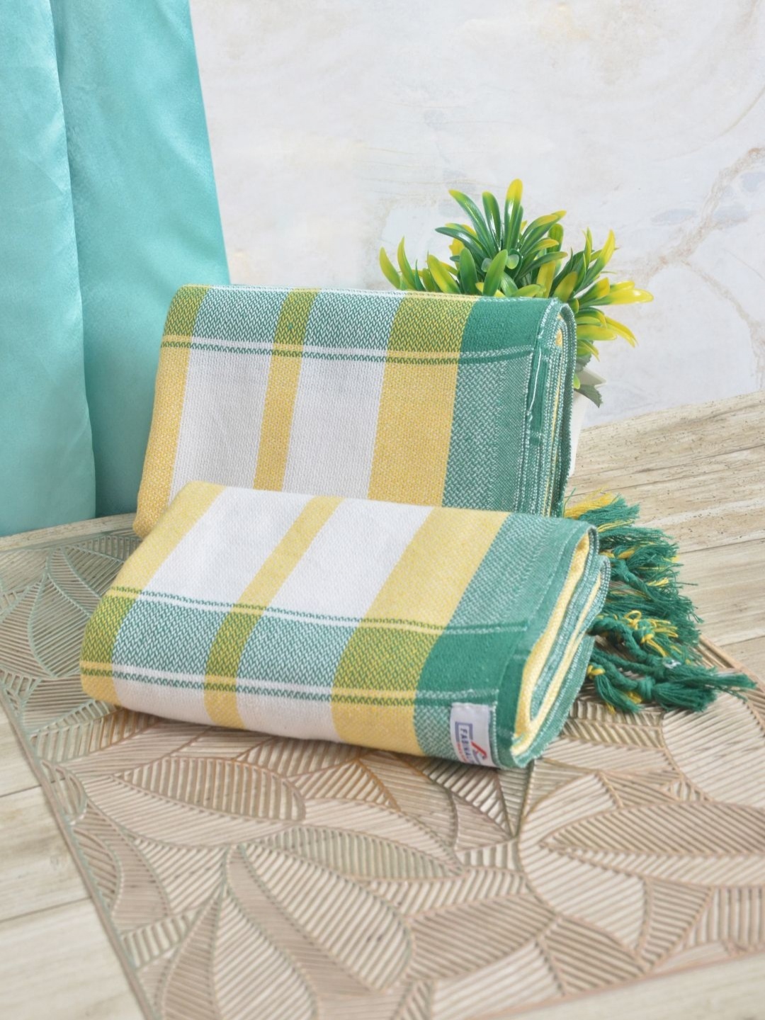 

FABINALIV Multicoloured 2 Striped Cotton 225 GSM Bath Towel, White