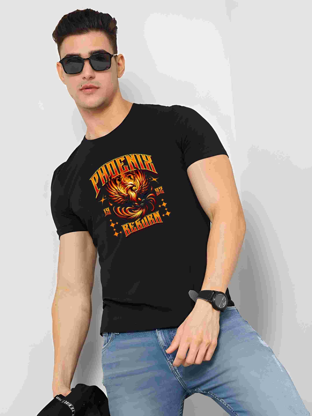 

BOWLIFESTYLE Men Graphic Printed Round Neck Cotton T-shirt, Black