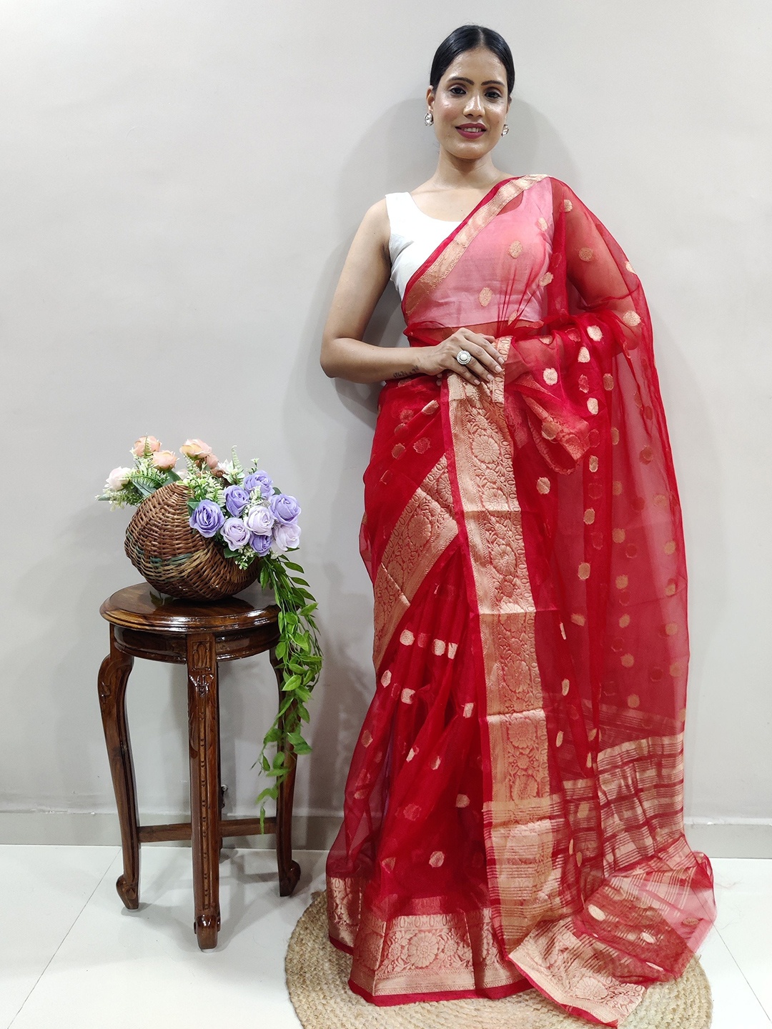 

bansari textiles Woven Design Kota Saree With Blouse Piece, Red