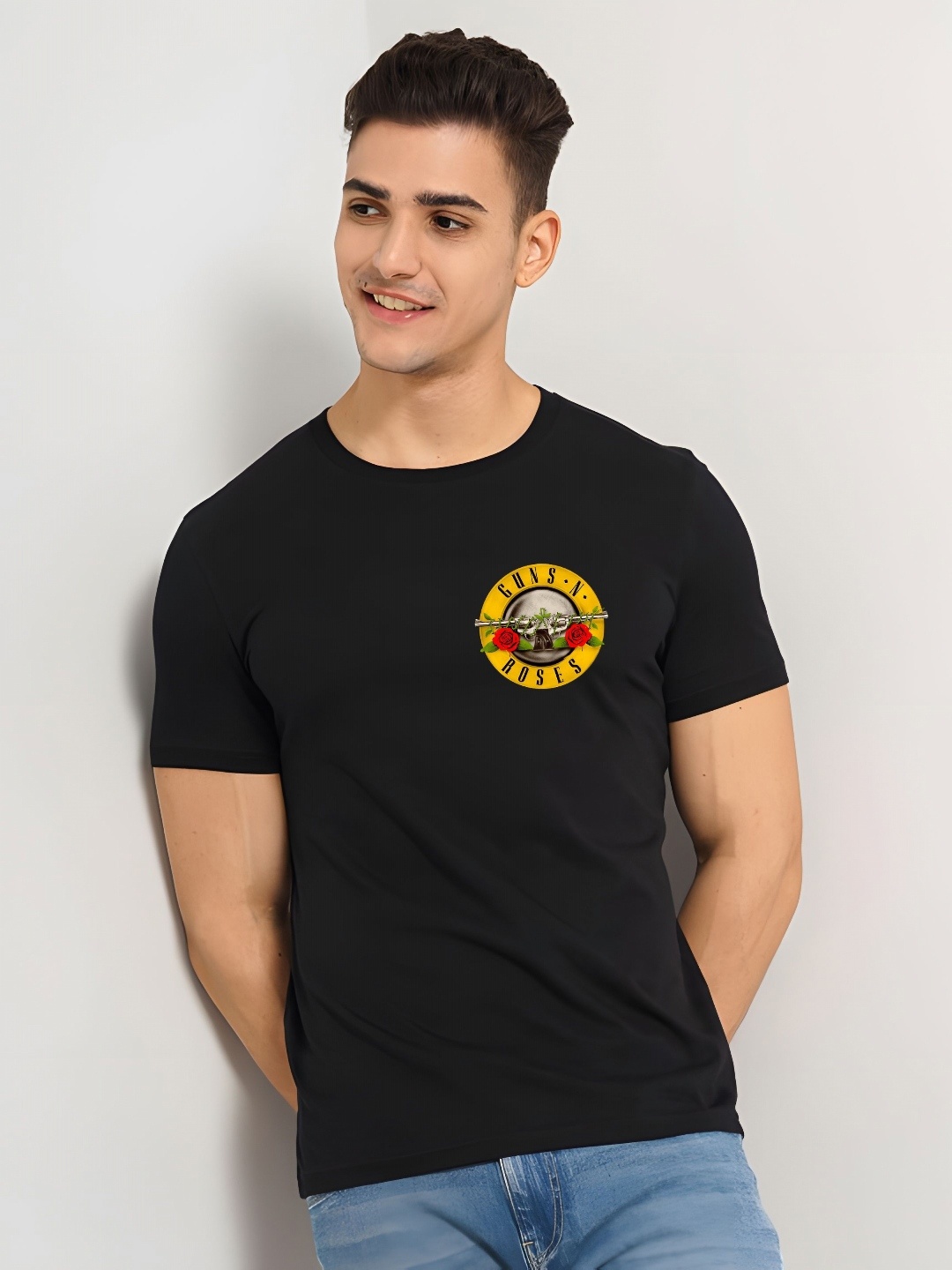 

BOWLIFESTYLE Men Graphic Printed Round Neck Cotton T-shirt, Black