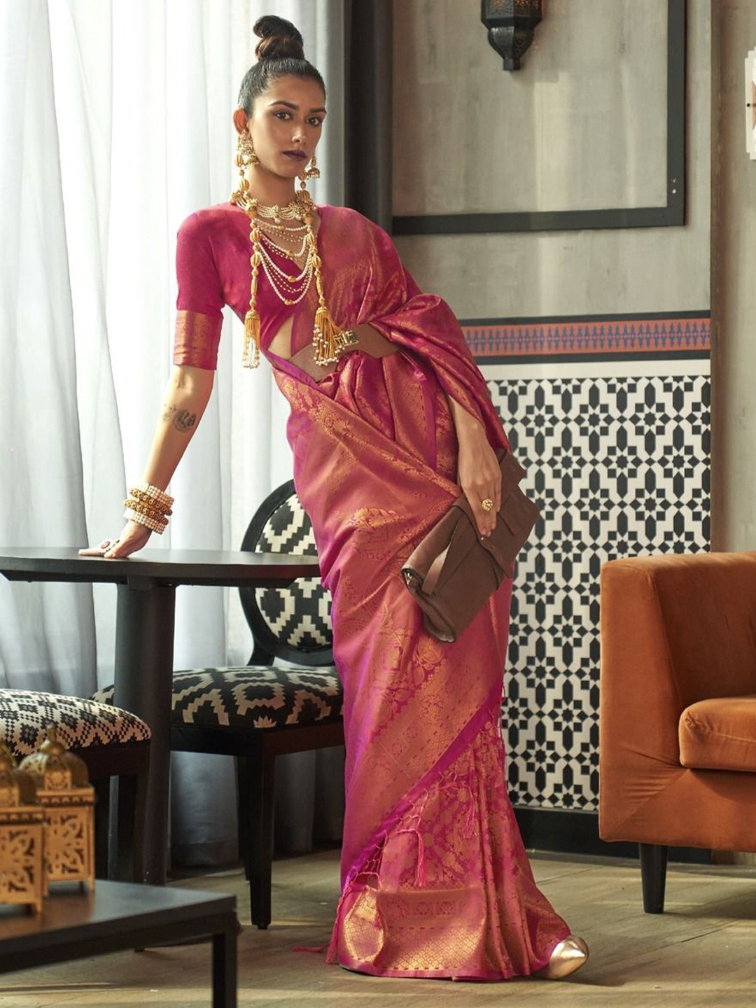 

Anouk Woven Design Zari Silk Blend Banarasi Saree, Pink