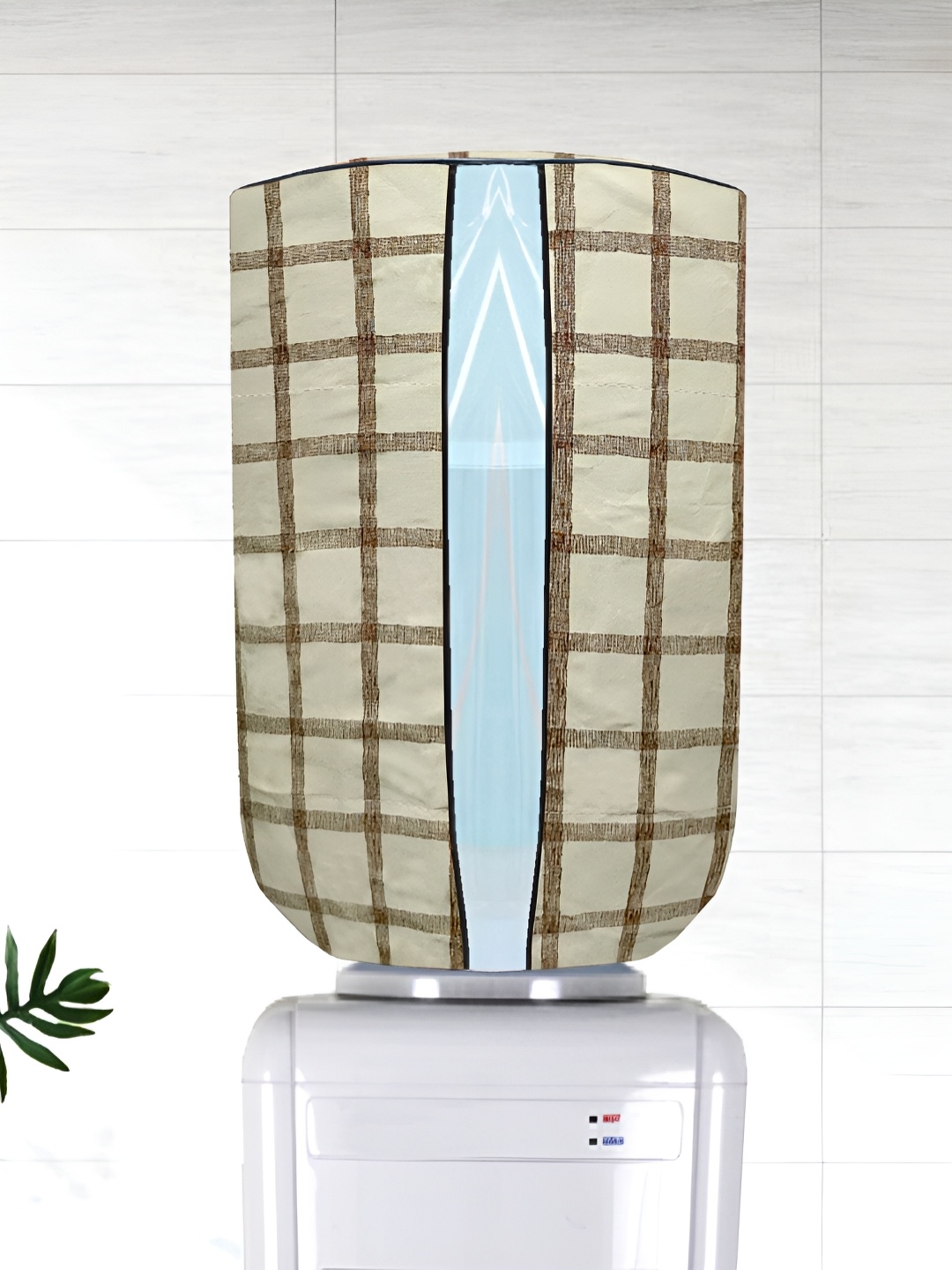 

KANUSHI INDUSTRIES Beige & Brown Checked Waterproof Water Dispenser Cover