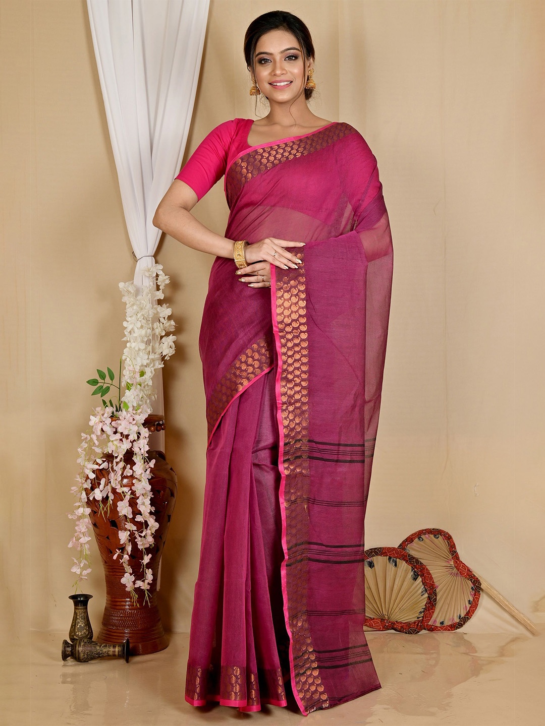 

DipDiya Zari Pure Cotton Taant Saree, Maroon