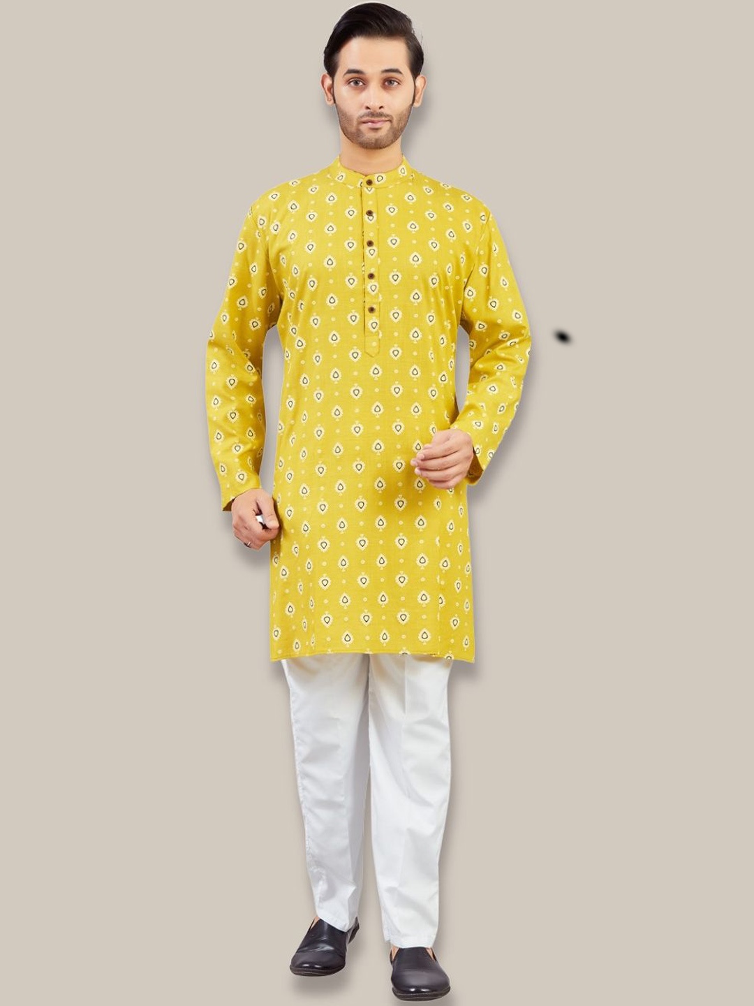 

Studio Shringaar Floral Printed Cotton Mandarin Collar Straight Kurta, Yellow