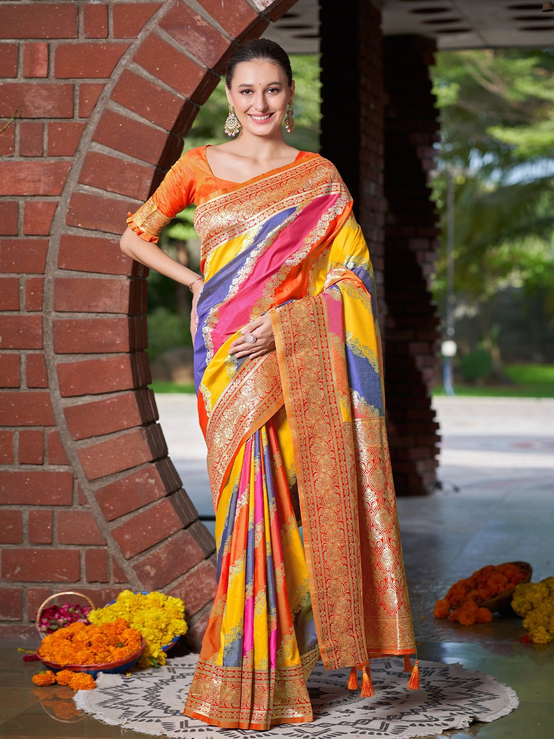 

SAREETHNIC Woven Design Zari Pure Silk Banarasi Saree, Orange