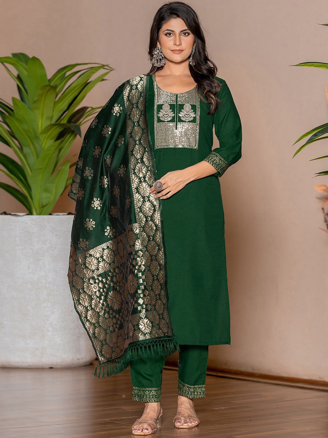 

KALINI Ethnic Motifs Yoke Design Sequinned Straight Kurta With Trousers And Dupatta, Green