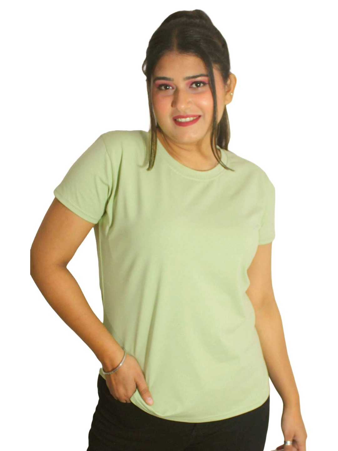 

PINK SHELL Women Solid Round Neck Cotton T-shirt, Green