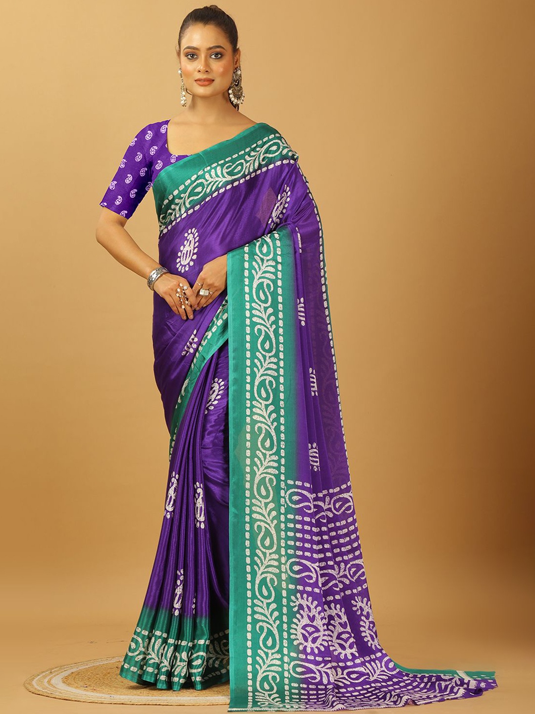 

A.V.M. SILK MILLS Batik Printed Saree, Purple