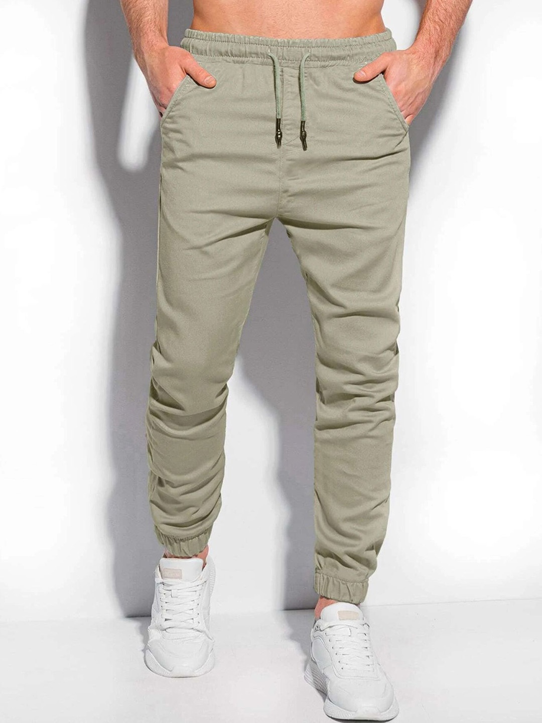 

StyleCast x Revolte Men Regular Fit Chinos Trousers, Green