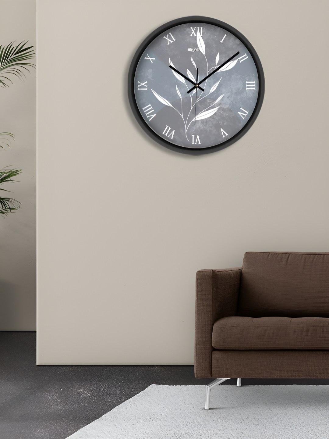 

OLIVE TREE Black & Grey Printed Round Shaped Contemporary Analogue Wall Clock