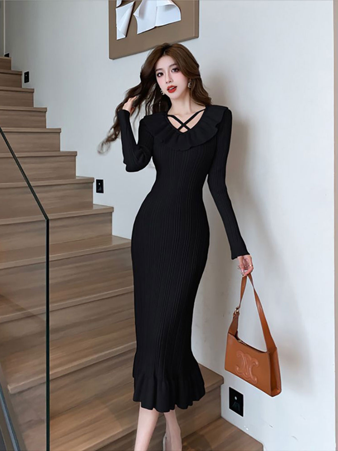 

StyleCast x Revolte Women V Neck Long Sleeves Bodycon Dress, Black