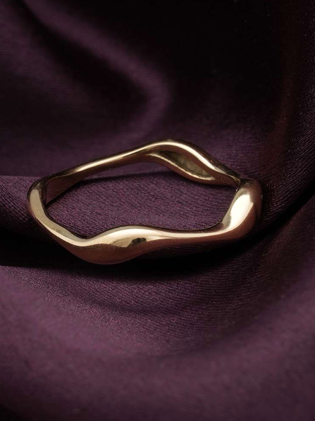 

PALMONAS Gold-Plated Stainless Steel Waterproof & Anti-Tarnish Fluid Ring