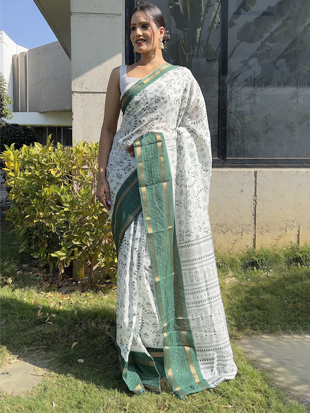 

bansari textiles Ethnic Motifs Printed Zari Pure Cotton Ready to Wear Khadi Saree, Green