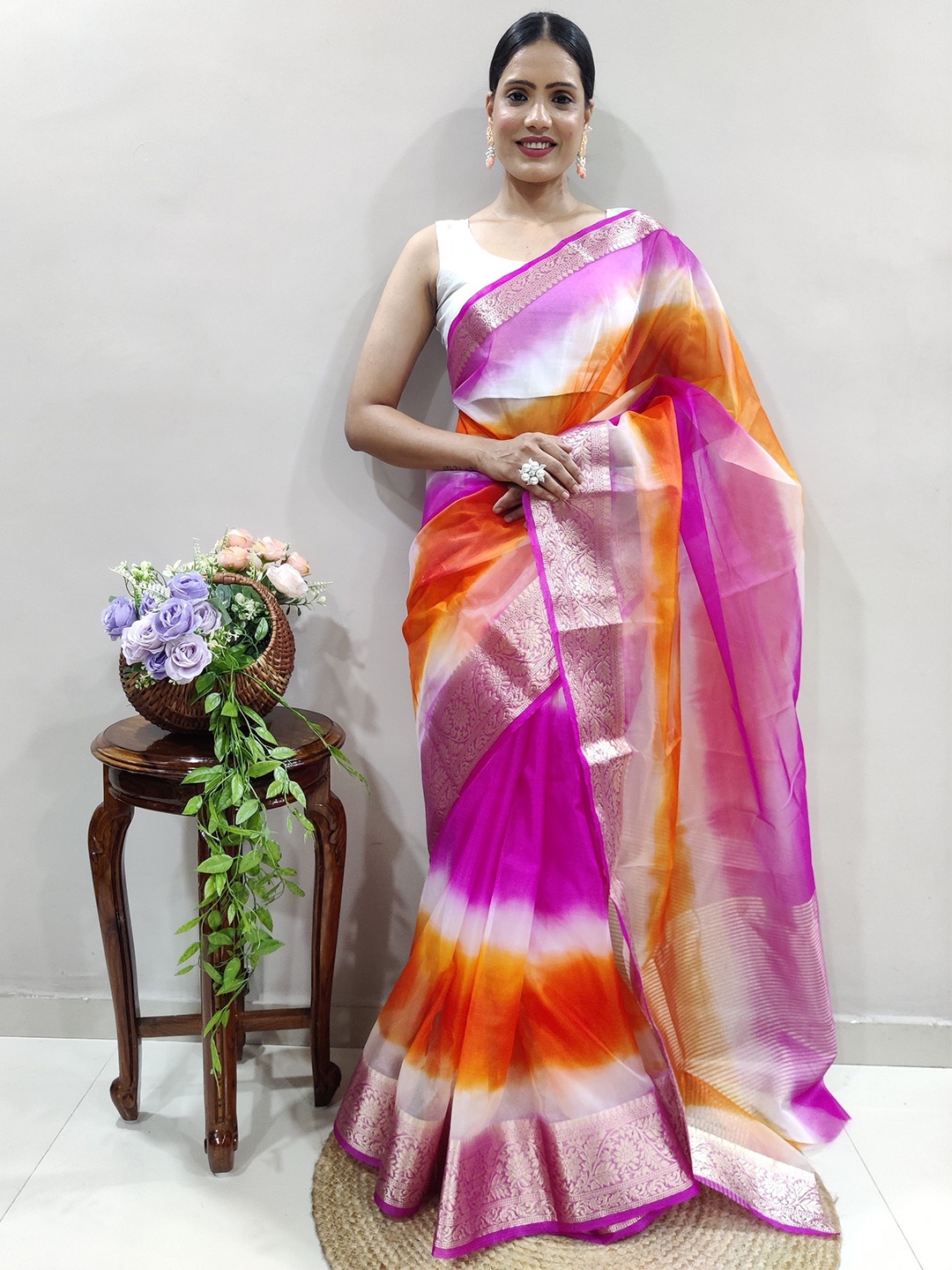 

bansari textiles Colourblocked Zari Pure Silk Saree, Pink