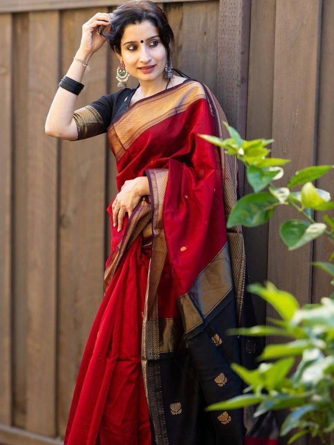 

bansari textiles Woven Design Zari Pure Cotton Kanjeevaram Saree, Red