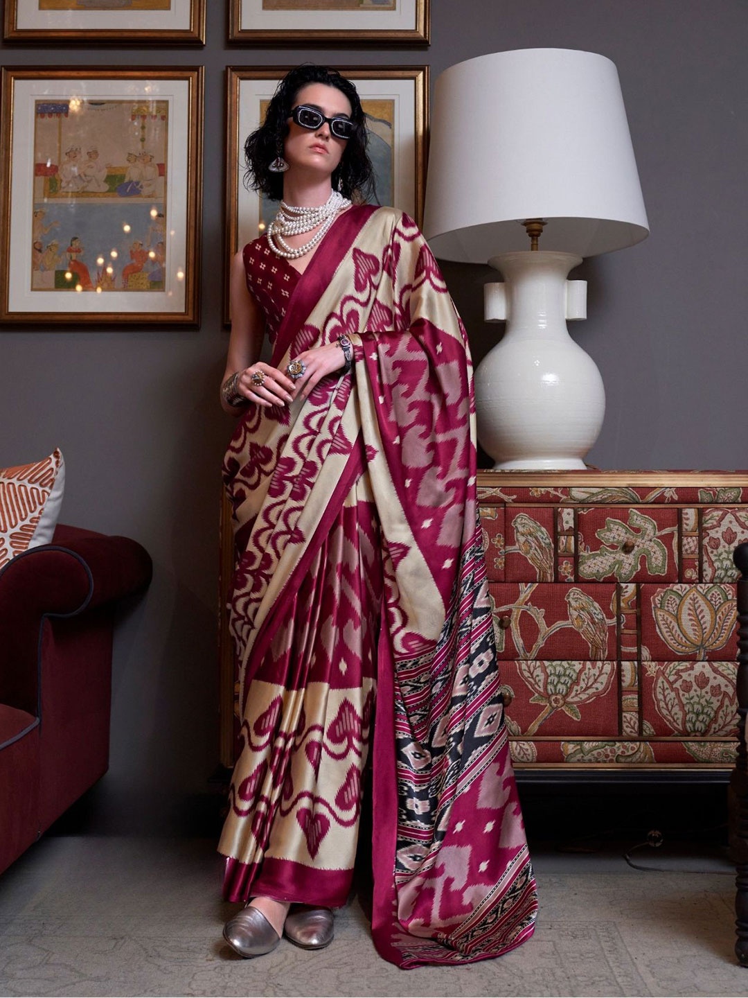 

DEVATITHI Satin Saree, Cream
