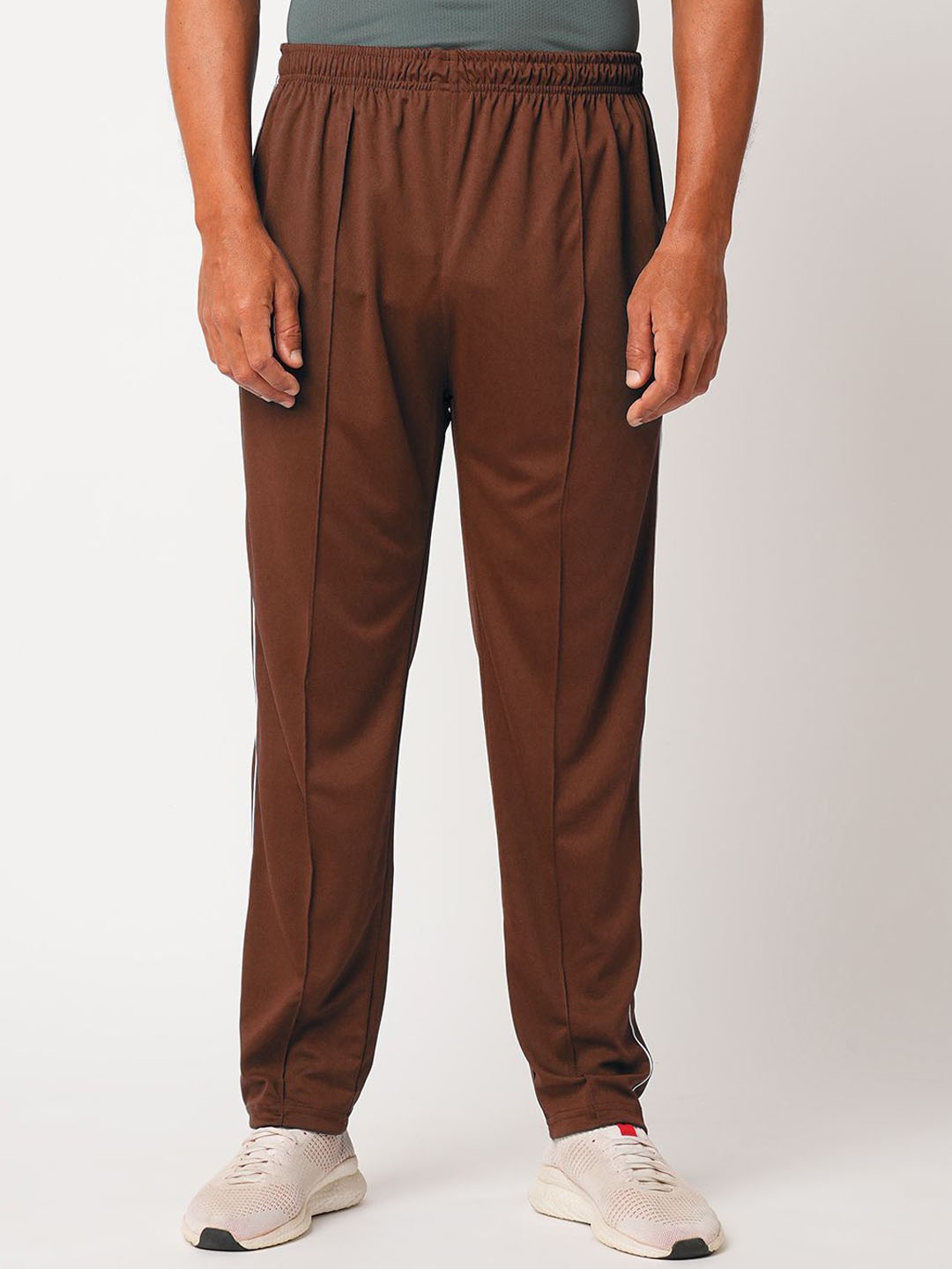 

Metronaut Men Slim Fit Mid Rise Track Pants, Brown