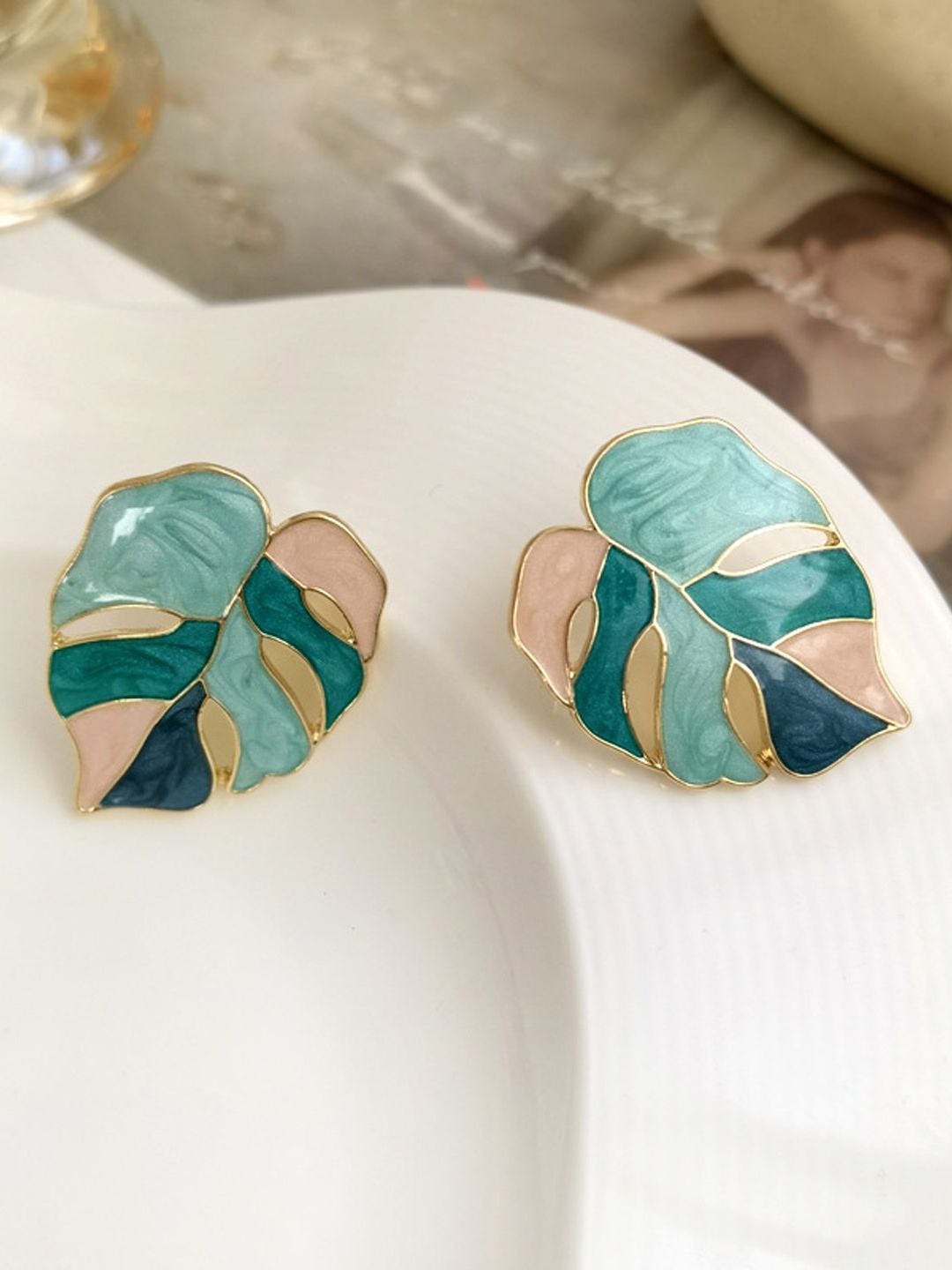 

Just Lil Things Gold-Plated Leaf Shaped Studs