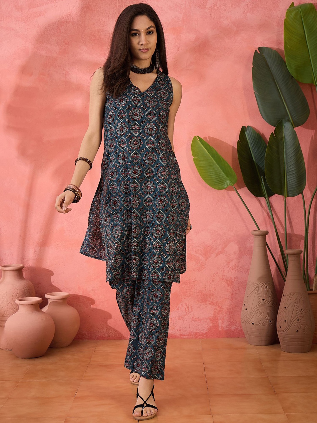 

Sangria Navy Blue Ethnic Motifs Printed V-neck Pure Cotton A-Line Kurta With Palazzo