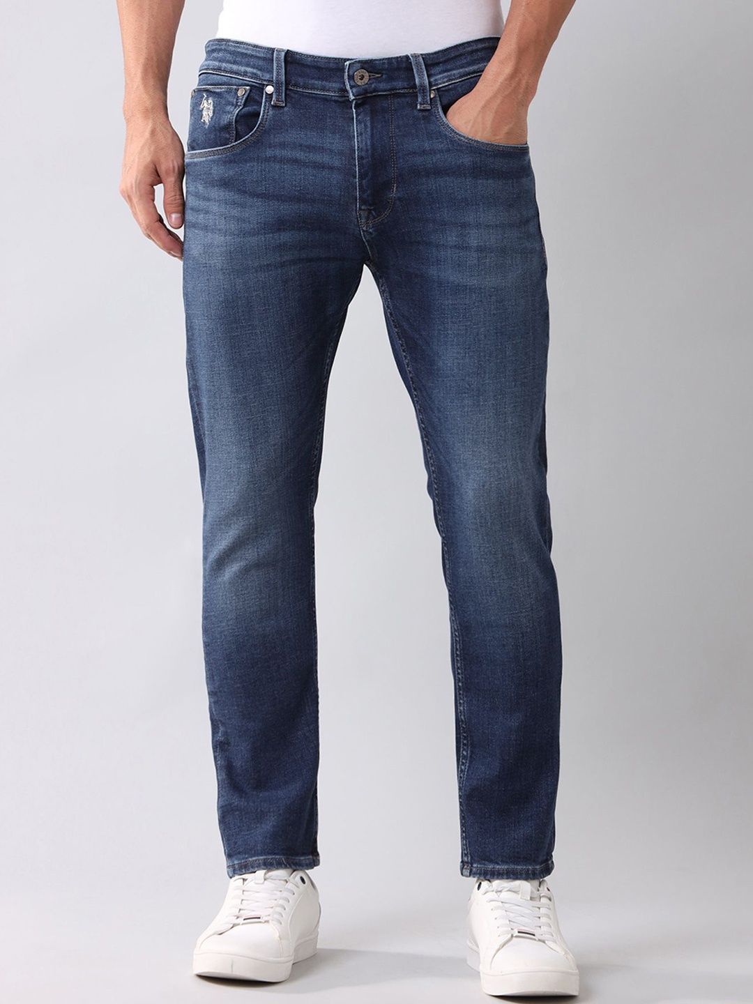 

U.S. Polo Assn. Denim Co. Men Classic Tapered Fit Light Fade Mid-Rise Jeans, Blue
