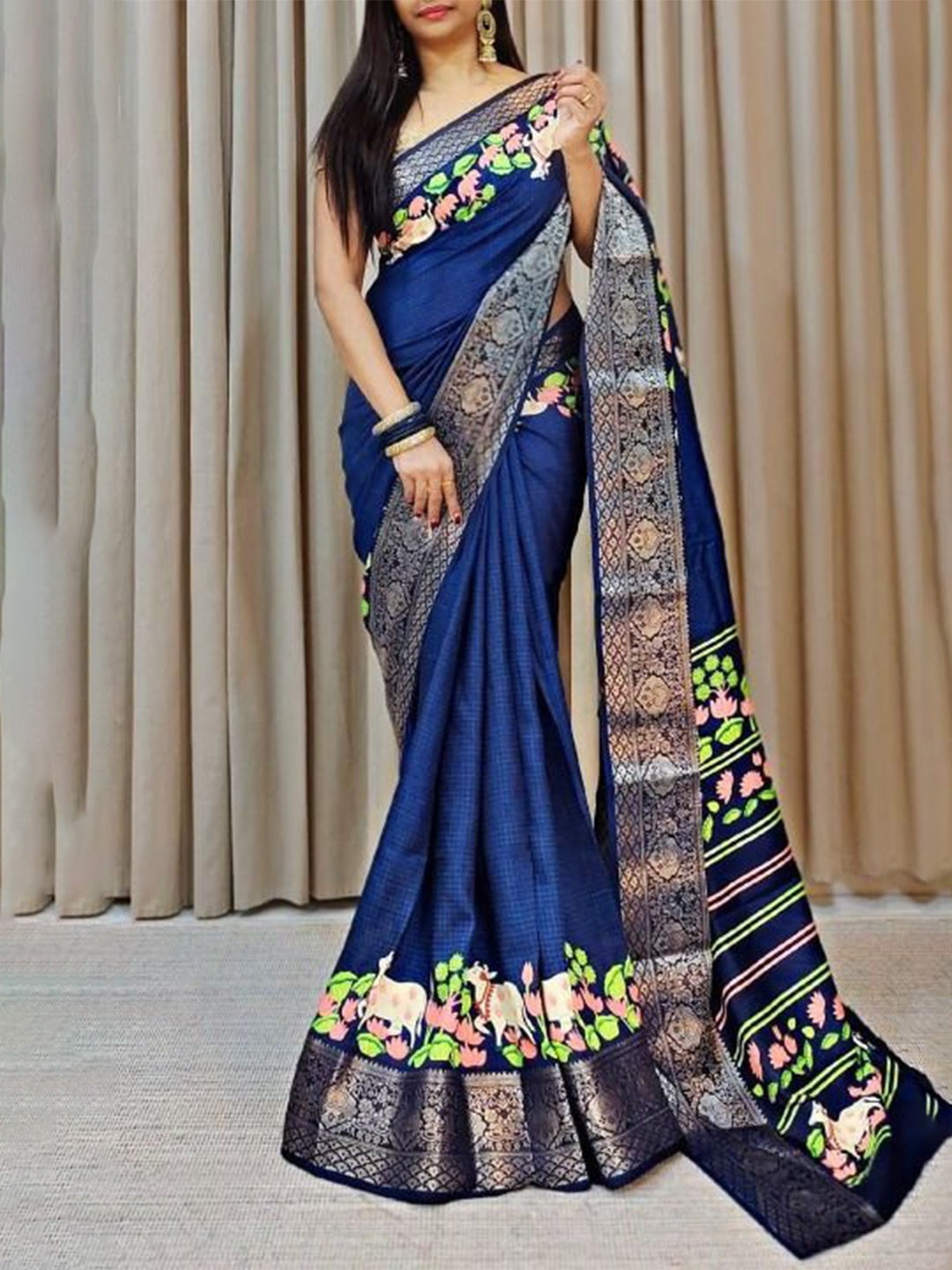 

bansari textiles Floral Printed Zari Jamdani Saree, Blue