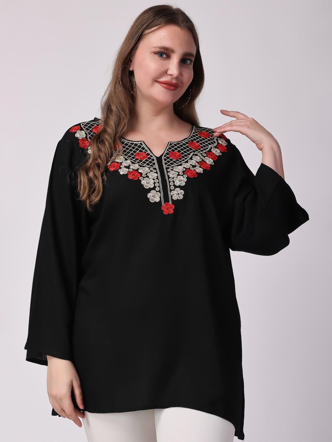 

VAAMII Floral Embroidered Top, Black