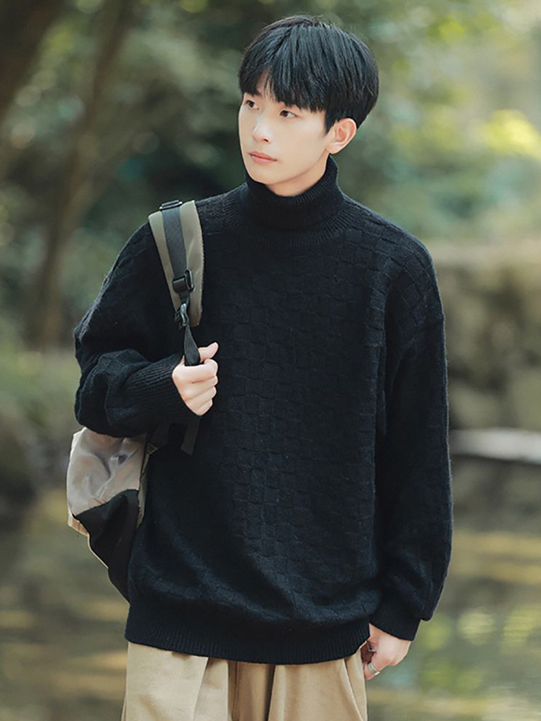 

StyleCast x Revolte Men Longline Pullover, Black