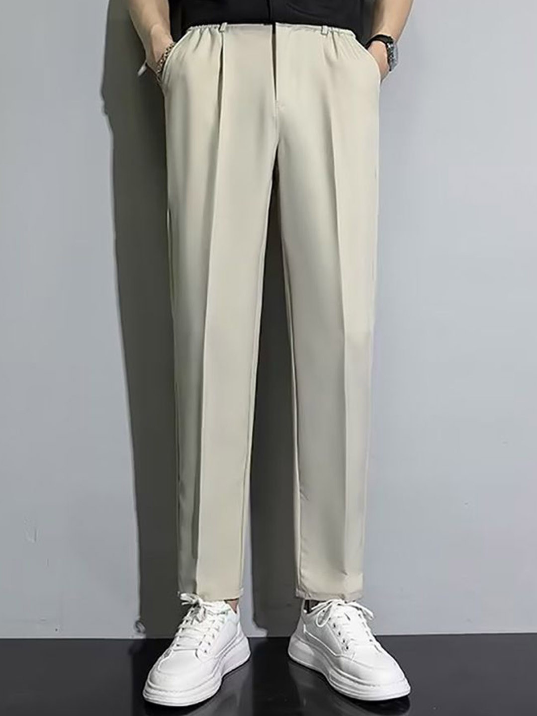 

StyleCast x Revolte Men Loose Fit Pleated Trousers, Khaki
