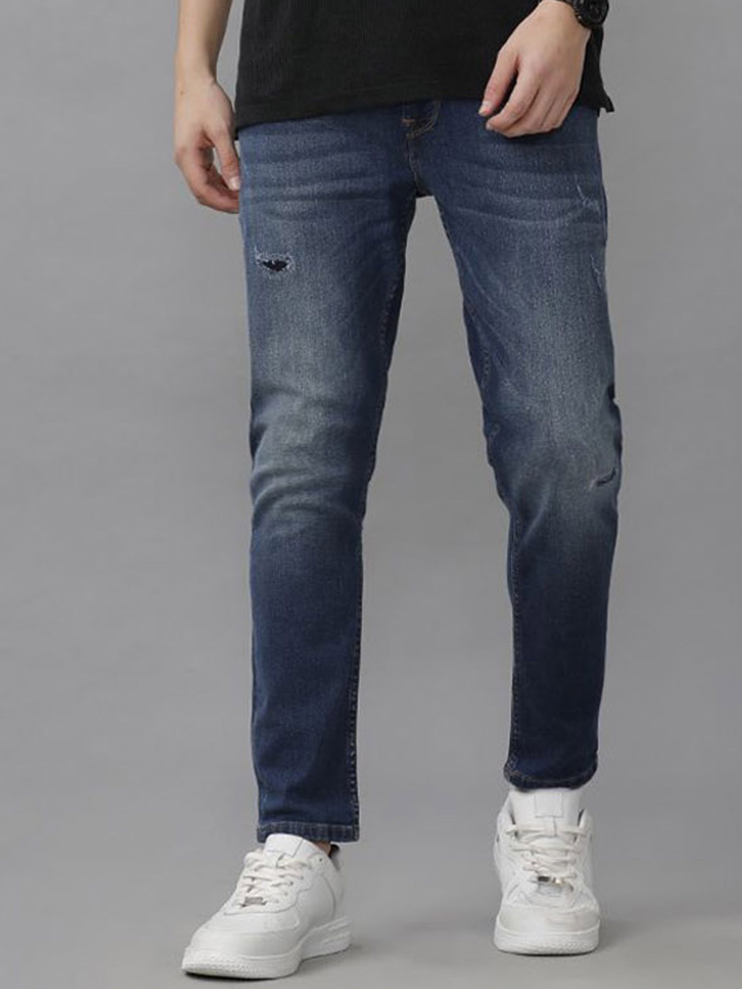 

Voi Jeans Men Skinny Fit Mildly Distressed Stretchable Jeans, Blue