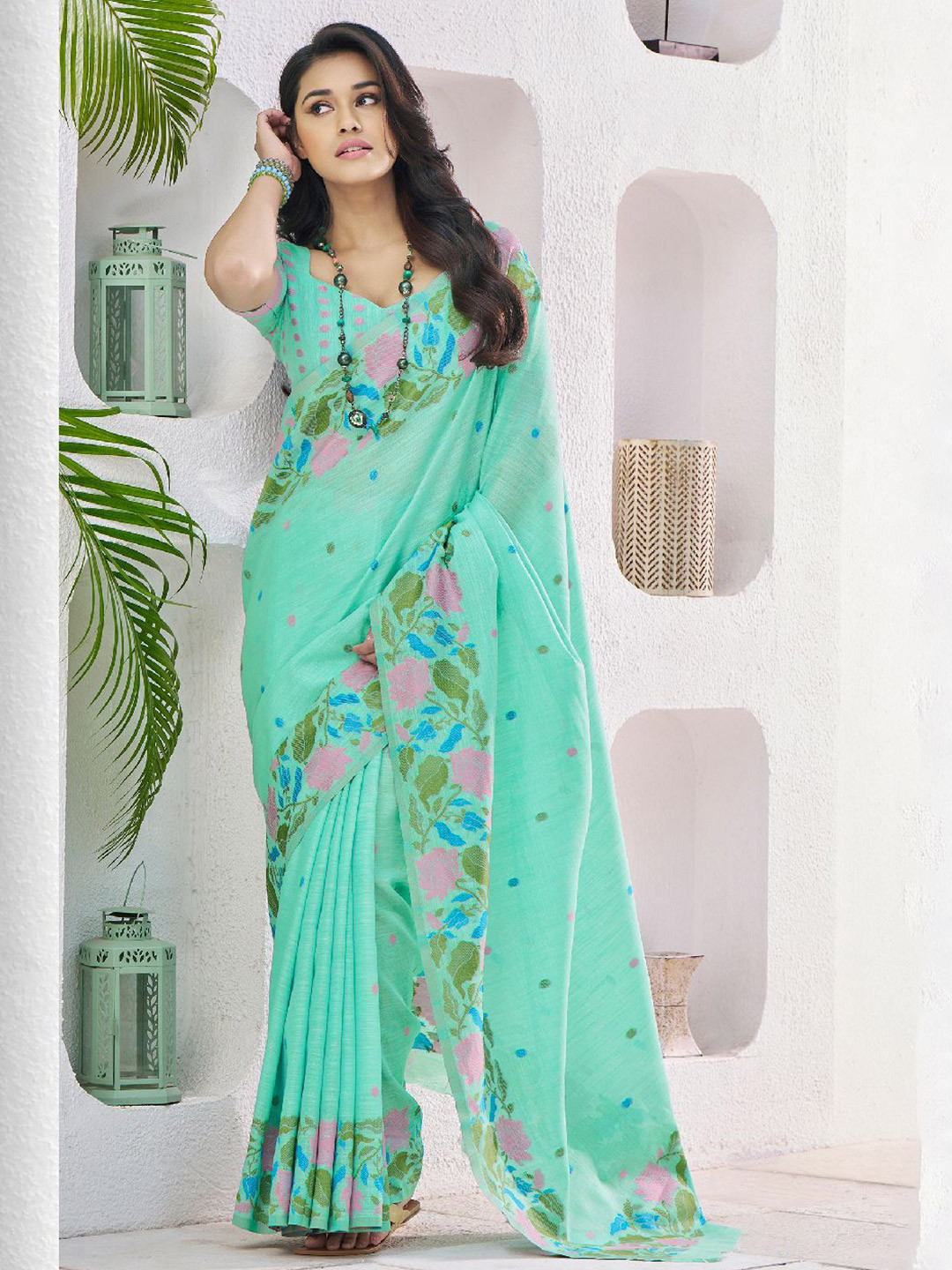 

Mitera Floral Printed Saree with Blouse Piece, Green