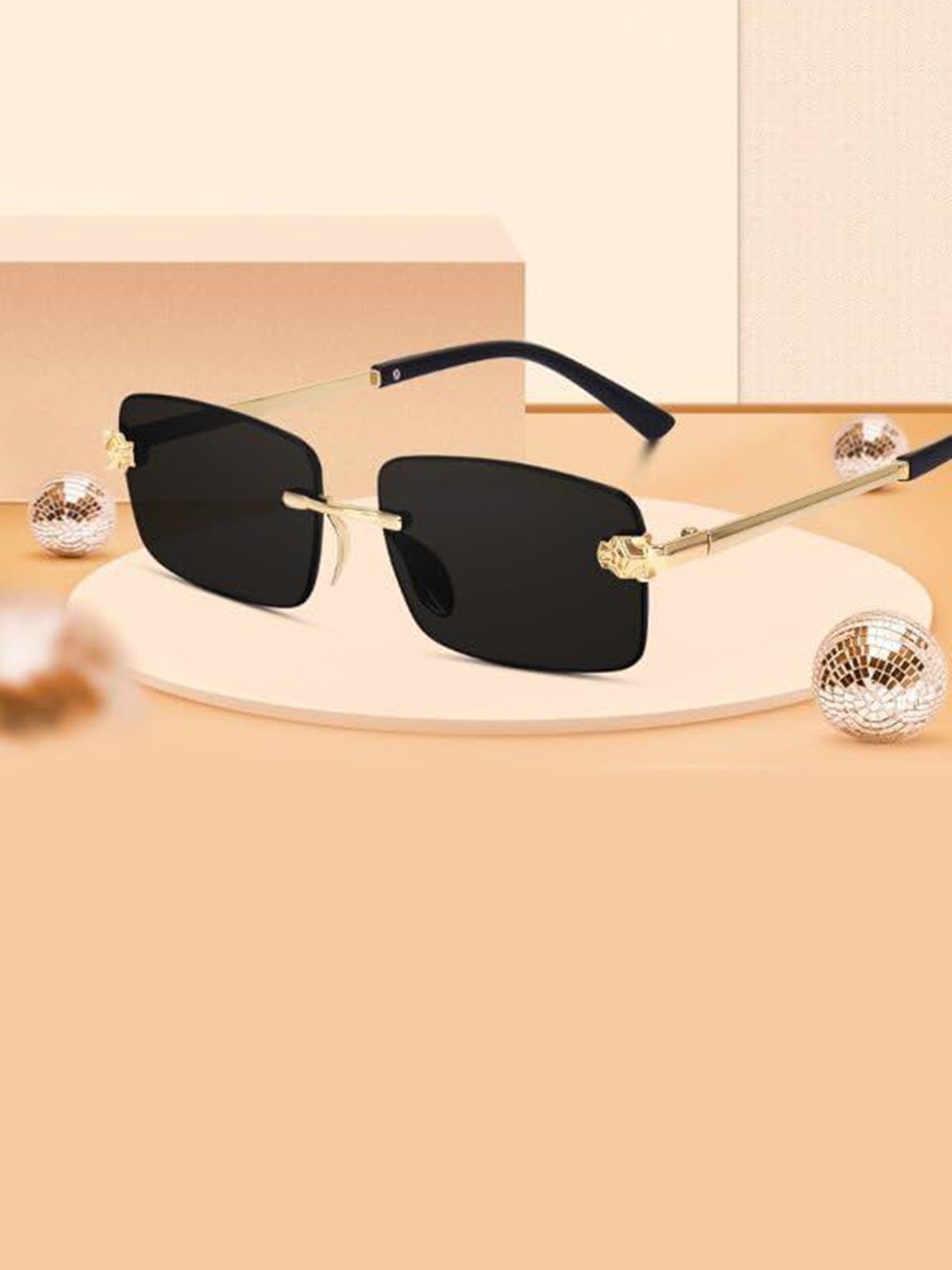 

RICH CLUB Unisex Square Sunglasses with UV Protected Lens, Black