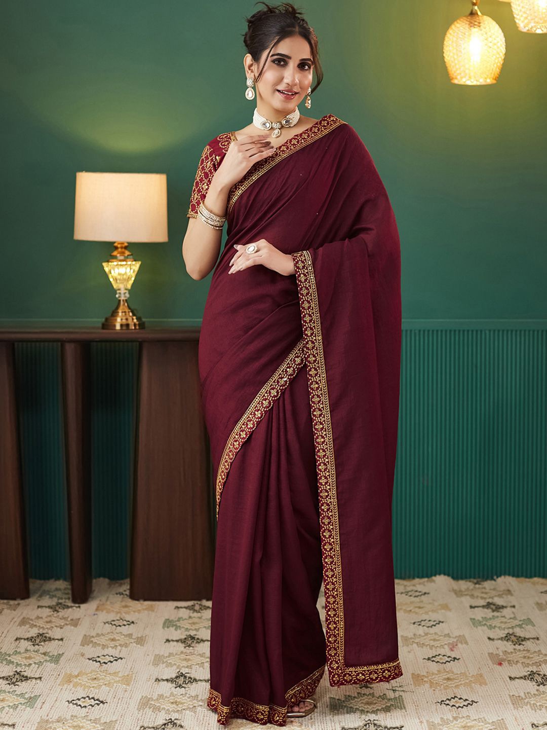 

KALINI Embroidered Saree, Maroon