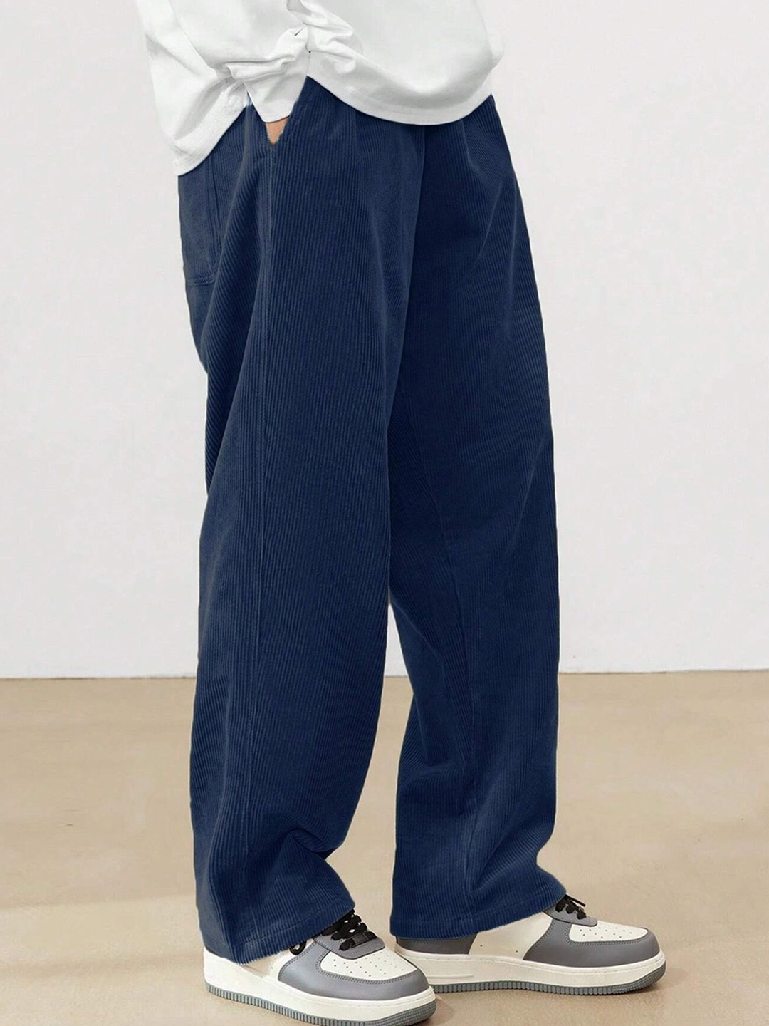 

StyleCast x Revolte Men Easy Wash Mid-Rise Joggers Trousers, Navy blue