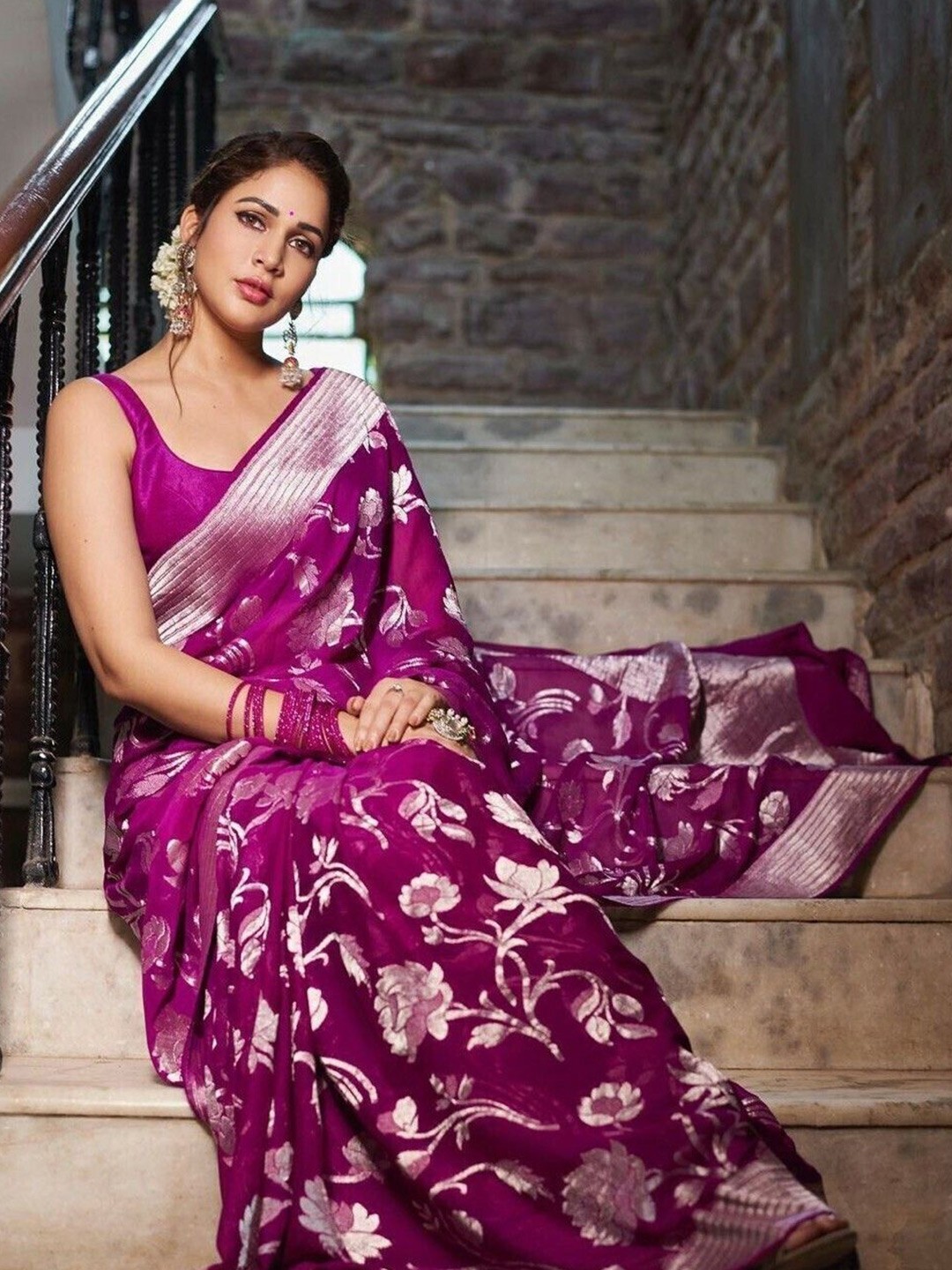 

bansari textiles Floral Embroidered Jute Silk Half and Half Kanjeevaram Saree, Purple