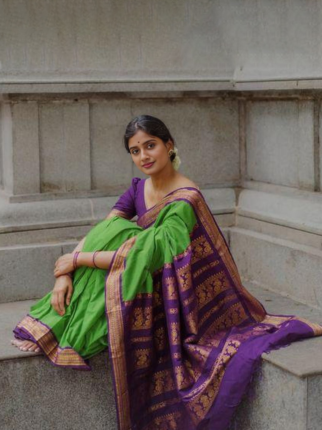

bansari textiles Woven Design Zari Pure Cotton Kanjeevaram Saree, Green