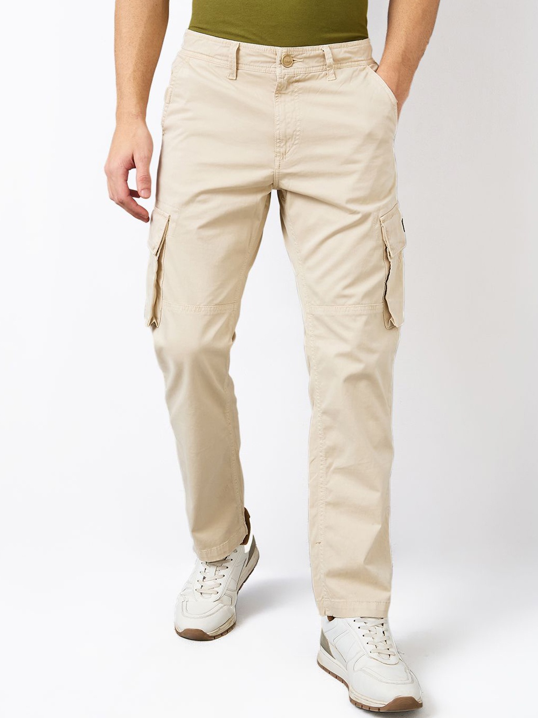 

SPYKAR Men Straight Fit Mid Rise Cargos, Beige