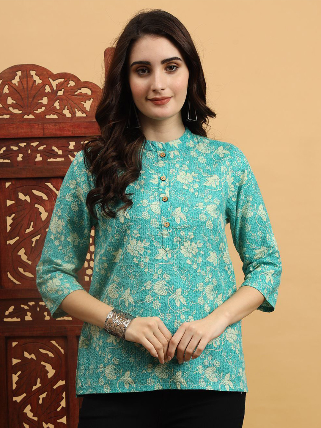 

Anouk Rustic Women Floral Printed Straight Kurti, Green