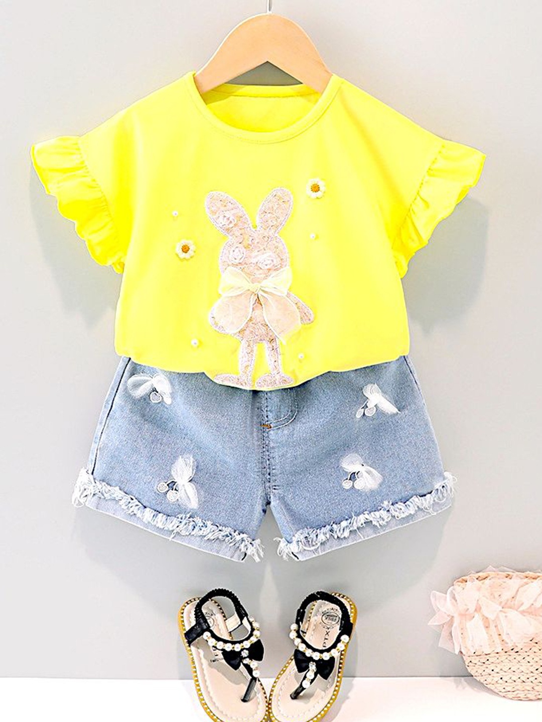 

BAESD Girls Printed Top with Shorts, Yellow