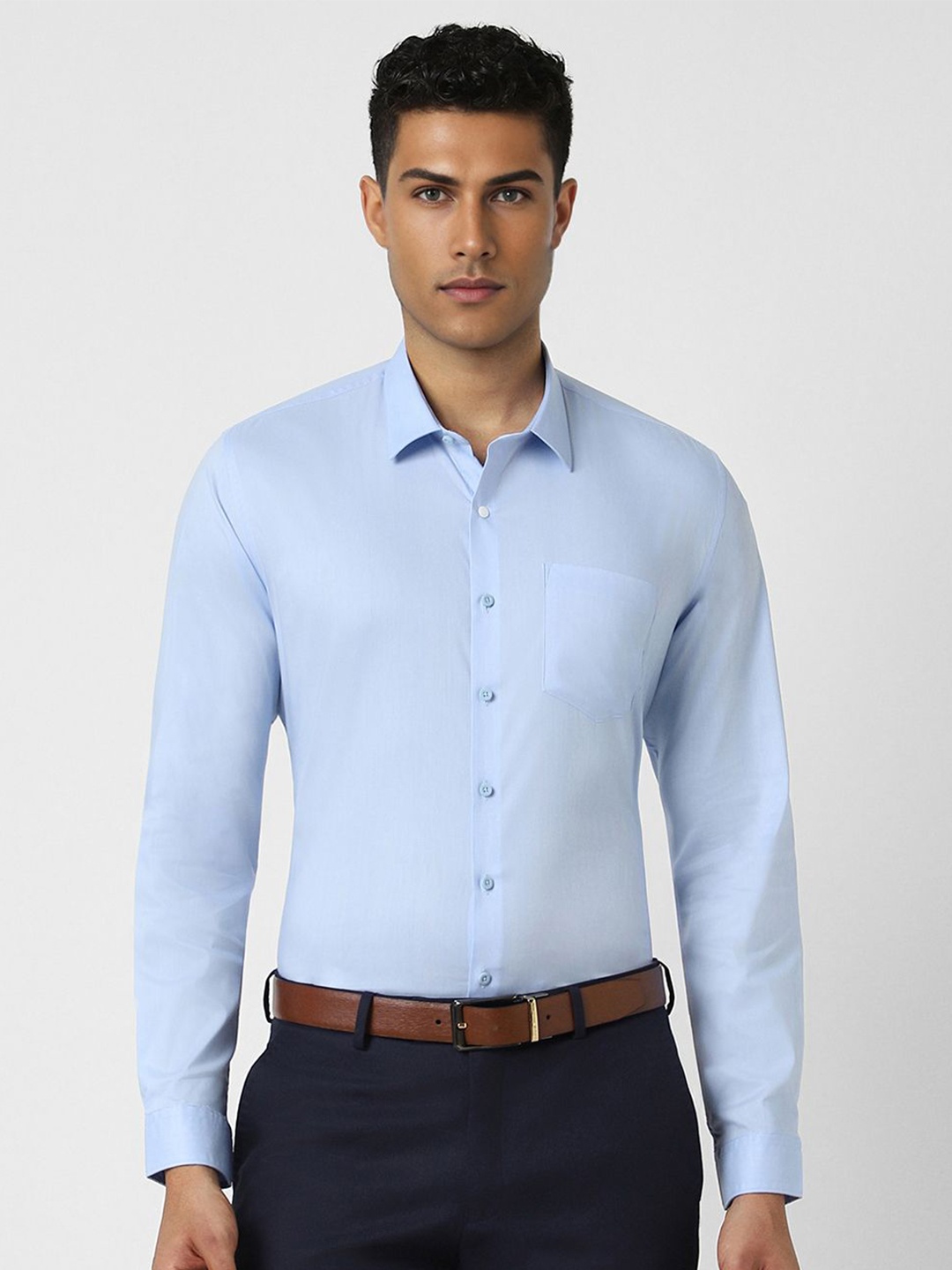 

Van Heusen Men Slim Fit Spread Collar Solid Cotton Formal Shirt, Blue