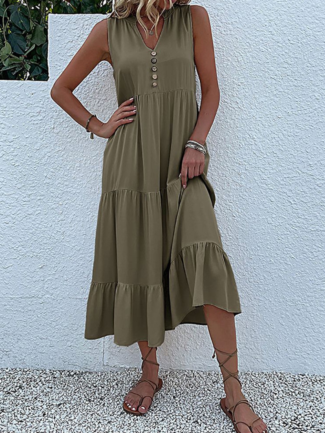 

StyleCast x Revolte Women Layered A-Line Midi Dress, Green