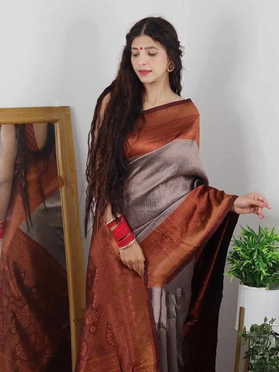 

bansari textiles Woven Design Zari Kanjeevaram Saree, Grey