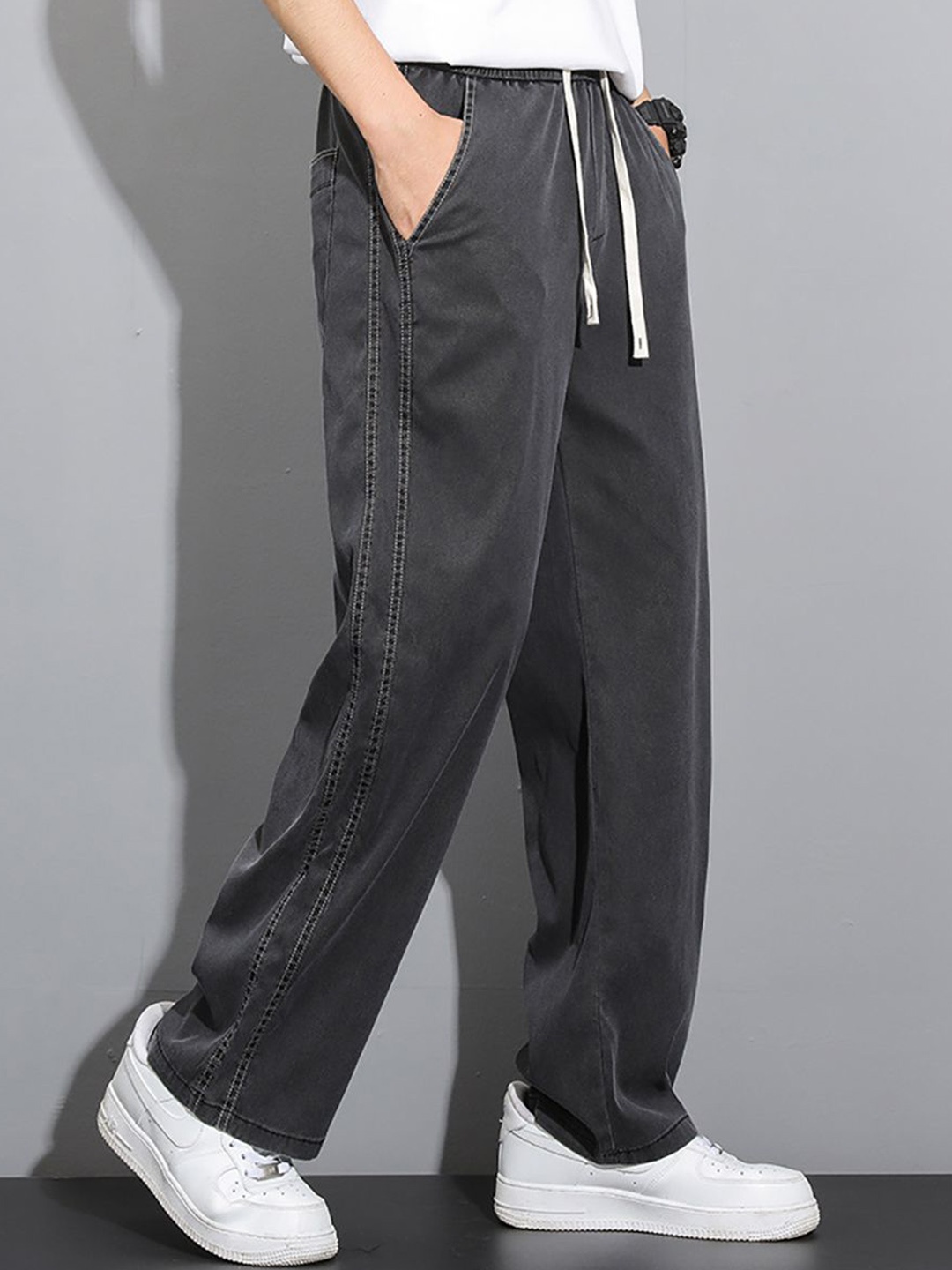 

StyleCast x Revolte Men Straight Fit Easy Wash Trousers, Black