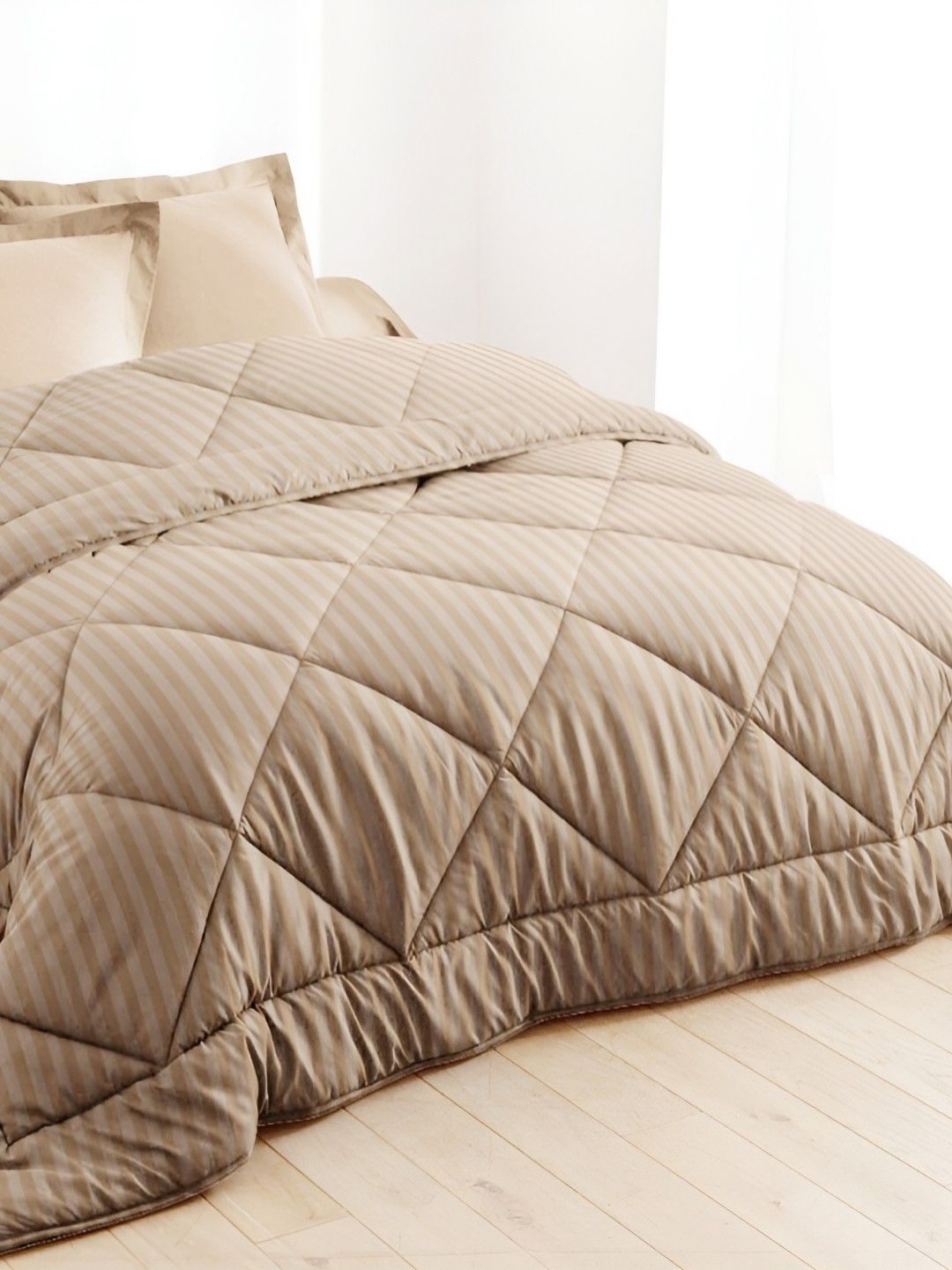 

VAS COLLECTIONS Beige Striped Microfiber Mild Winter 210 GSM Double Bed Comforter