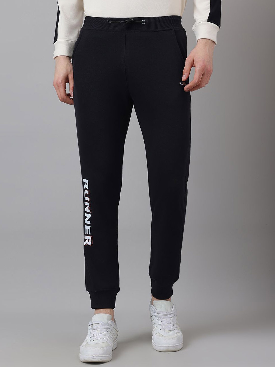 

Richlook Men Printed Cotton Mid Rise Joggers, Black