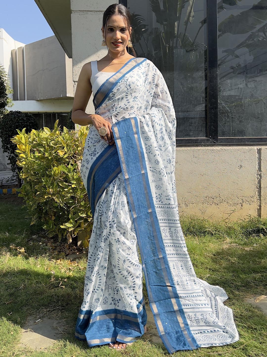 

bansari textiles Warli Zari Kota Saree, White